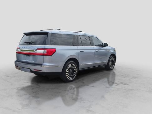 Used 2020 Lincoln Navigator L Black Label w/ Cargo Convenience Package AWD/4WD image 8