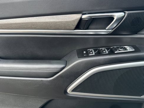 Used 2022 Kia Telluride EX w/ EX Premium Package image 12