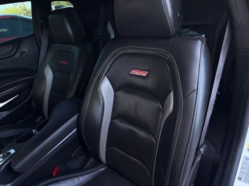 Used 2016 Chevrolet Camaro SS RWD image 39