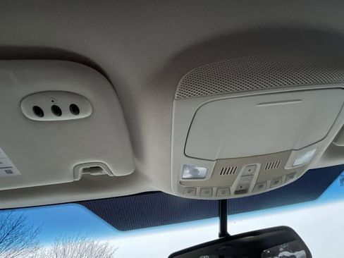 Used 2018 Ford Edge Titanium w/ Equipment Group 301A image 32