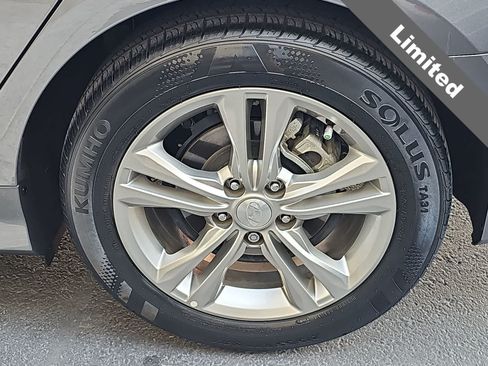 Used 2019 Hyundai Sonata Limited w/ Ultimate Package 04 FWD image 12