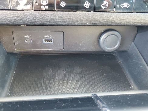 Used 2023 Mitsubishi Outlander ES image 28