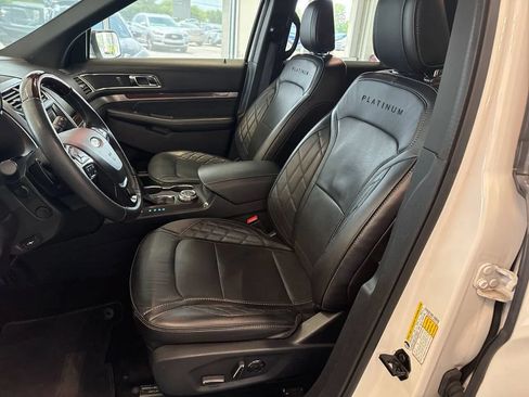 Used 2018 Ford Explorer Platinum AWD/4WD image 15