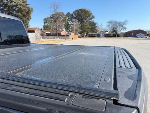 Used 2017 Ford F150 Lariat w/ Equipment Group 502A Luxury image 17