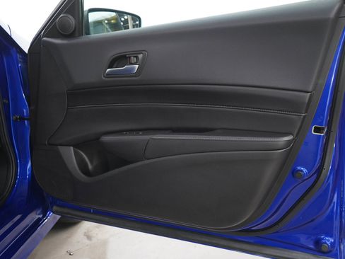 Used 2019 Acura ILX FWD image 9
