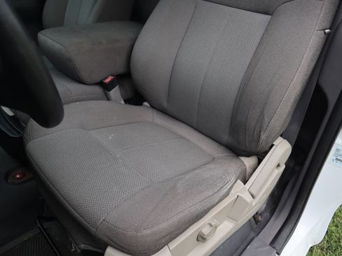 Used 2004 Ford F150 XL image 9