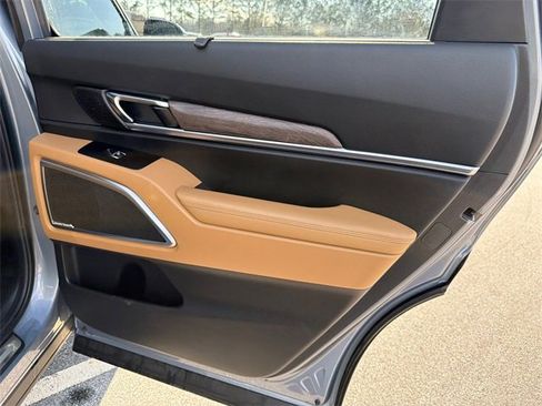 Used 2021 Kia Telluride SX w/ Nightfall Edition Package image 16