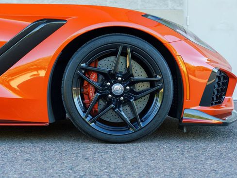 Used 2019 Chevrolet Corvette ZR1 RWD image 9