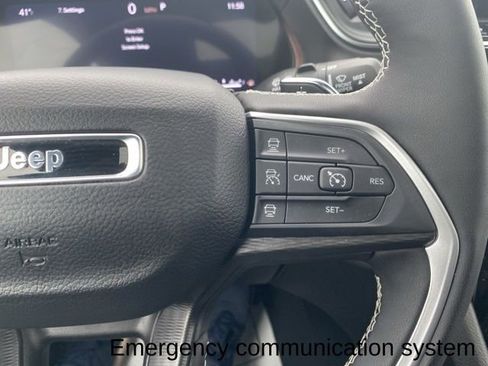 Used 2025 Jeep Grand Cherokee L Altitude image 18