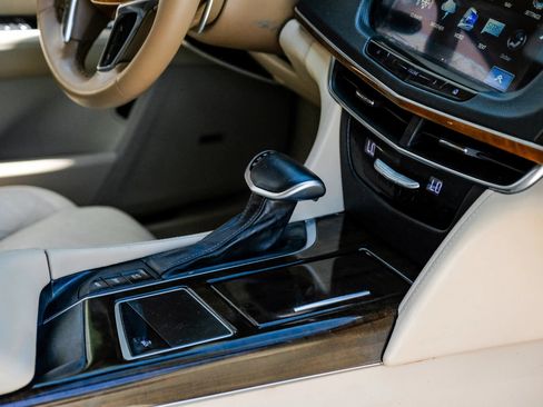 Used 2018 Cadillac CT6 Platinum AWD/4WD image 31
