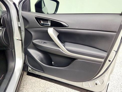 Used 2022 Mitsubishi Eclipse Cross SE FWD image 26