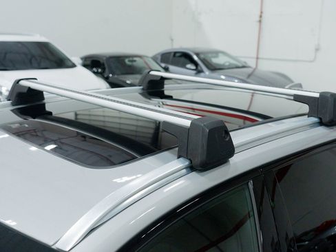 Used 2023 Volvo V60 B5 Cross Country Ultimate w/ Climate Package image 15