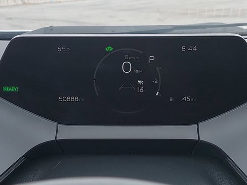 Used 2024 Toyota Prius XLE AWD/4WD image 18