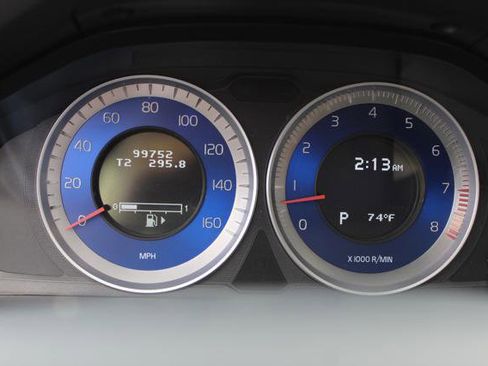 Used 2012 Volvo XC60 T6 R-Design image 18