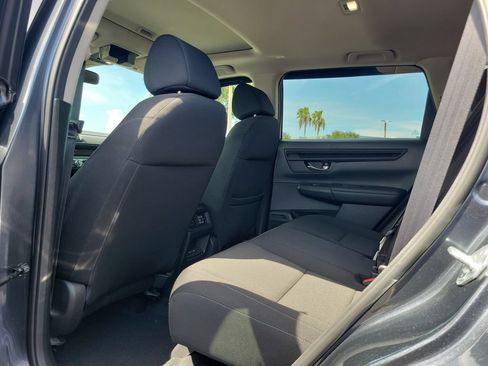 Used 2024 Honda CR-V EX image 11
