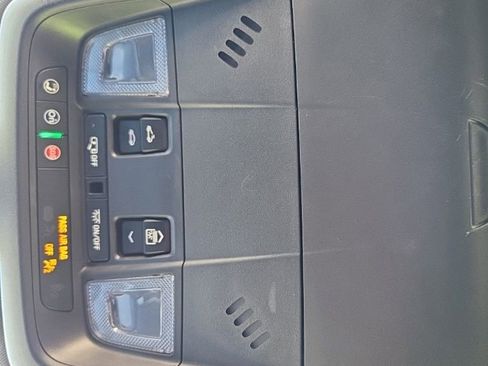 Used 2024 Chevrolet Equinox RS w/ LPO, Floor Liner Package AWD/4WD image 34