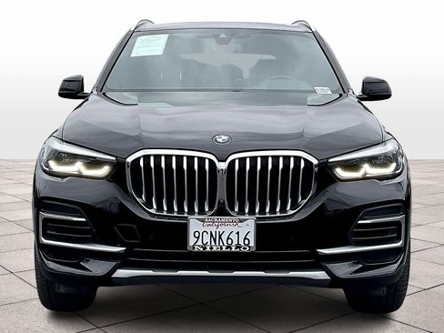 Used 2022 BMW X5 xDrive40i w/ Climate Comfort Package image 3