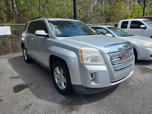Used 2013 GMC Terrain SLE image 1