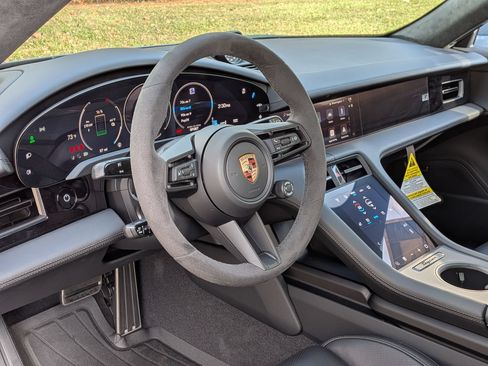 New 2026 Porsche Taycan GTS AWD/4WD image 4