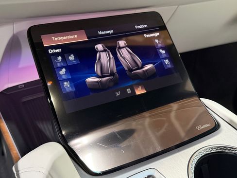 New 2026 Cadillac Vistiq Luxury AWD/4WD image 35