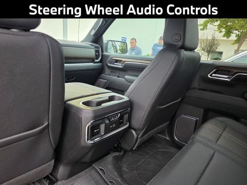 Used 2024 Chevrolet Silverado 1500 High Country w/ High Country Premium Package AWD/4WD image 12