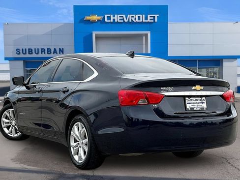 Used 2018 Chevrolet Impala LT FWD image 3