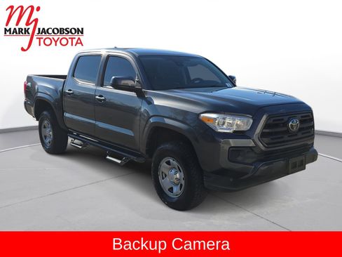 Used 2019 Toyota Tacoma SR w/ SR Convenience Package image 4