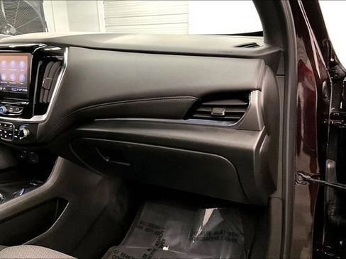 Used 2023 Chevrolet Traverse LT AWD/4WD image 19