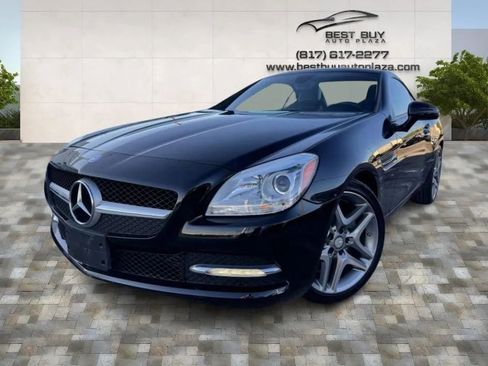 Used 2014 Mercedes-Benz SLK 250 image 3