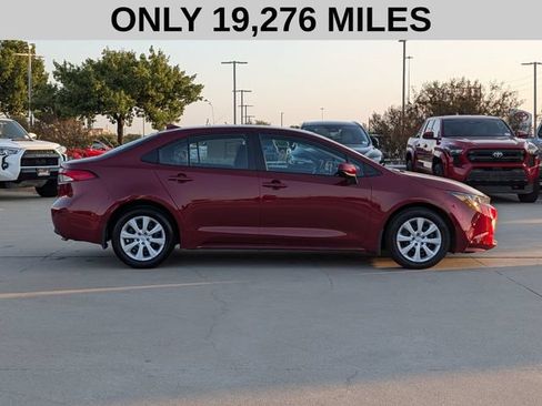 Used 2026 Toyota Corolla LE FWD image 4