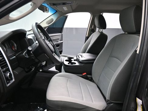 Used 2024 RAM 1500 Classic SLT image 10