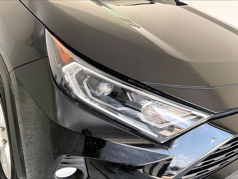 Used 2020 Toyota RAV4 XLE w/ Convenience Package AWD/4WD image 36