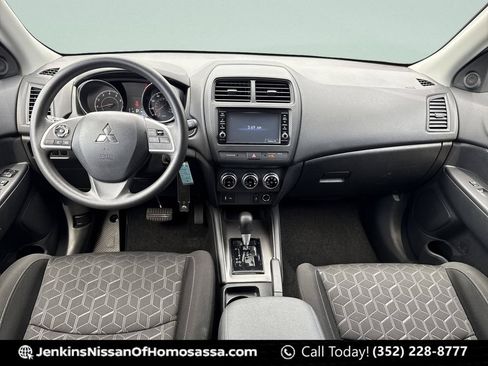 Used 2024 Mitsubishi Outlander Sport ES AWD/4WD image 19