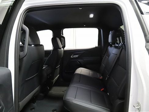 New 2025 Chevrolet Silverado EV LT image 9