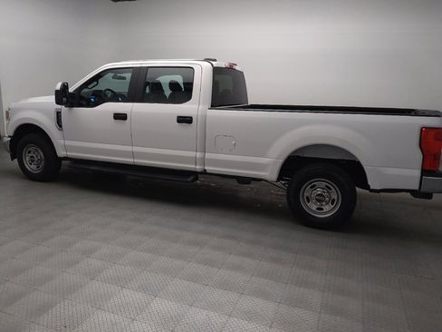 Used 2021 Ford F250 XL w/ Power Equipment Group RWD image 3