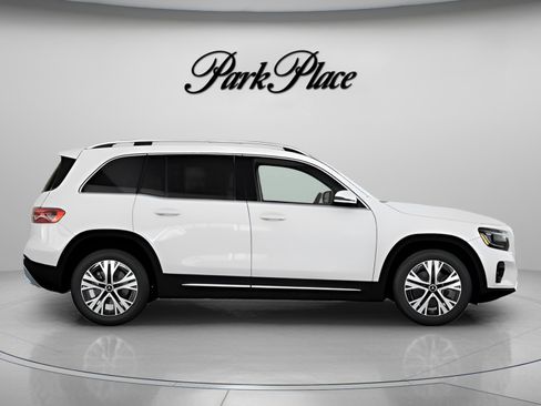 Used 2026 Mercedes-Benz GLB 250 image 27