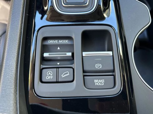 Used 2025 Honda Pilot EX-L image 27