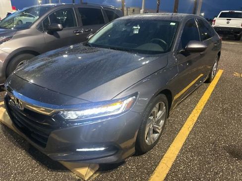 Used 2019 Honda Accord EX image 16