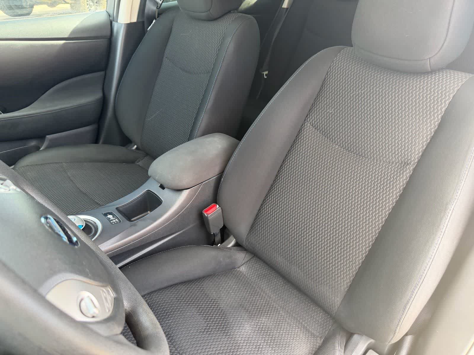 Certified 2017 Nissan Leaf S w/ Charge Package FWD image 10