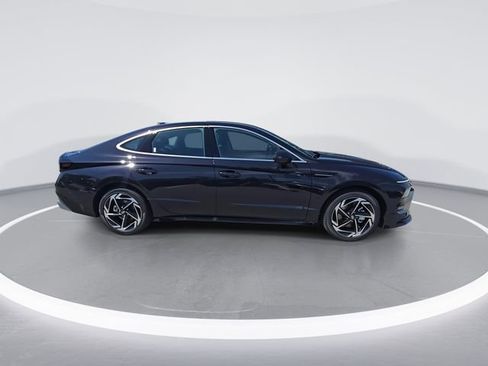 New 2026 Hyundai Sonata SEL FWD image 9