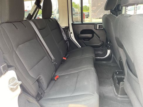 Used 2022 Jeep Wrangler Unlimited Sport AWD/4WD image 35