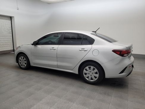 Used 2021 Kia Rio LX image 3