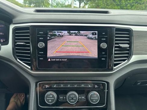 Used 2022 Volkswagen Atlas SE FWD image 28