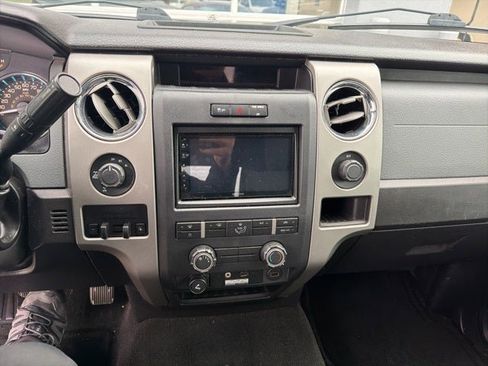 Used 2012 Ford F150 XLT w/ XLT Chrome Pkg image 11