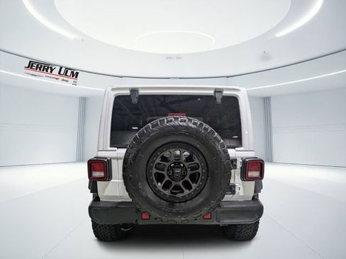 Used 2022 Jeep Wrangler Unlimited Sport w/ Xtreme Recon 35" Tire Package AWD/4WD image 4