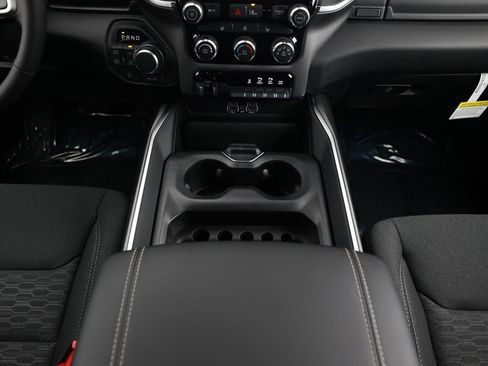 New 2026 RAM 1500 4x4 Crew Cab image 26