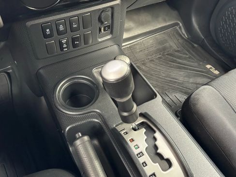 Used 2014 Toyota FJ Cruiser 4WD w/ Upgrade Package image 24