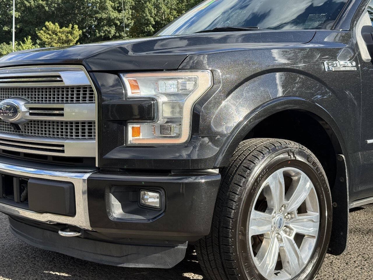 Used 2015 Ford F150 Platinum w/ Technology Package AWD/4WD image 6