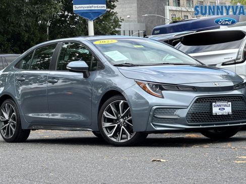 Used 2022 Toyota Corolla SE FWD image 1