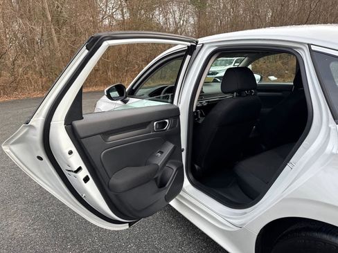 Used 2025 Honda Civic LX image 31